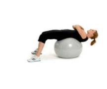 Jimnastik topunda omurga için egzersizler Büyük bir topla yapılan bir dizi egzersiz